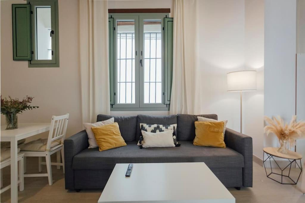 One&Lux Gran Poder - Centric&cozy apartment Sewilla Zewnętrze zdjęcie